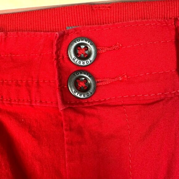 Torrid Red Mid Rise Utility Casual Bermuda Shorts Women's Plus Size 14 - Picture 5 of 9